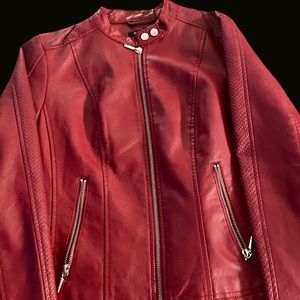 Baccini Red Jacket ❤️